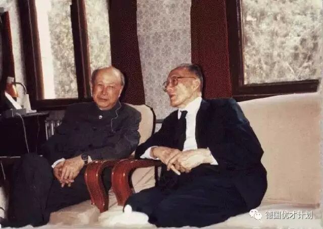 ���й�de����桰���������ģ���������������һ������Ѥ�ã�