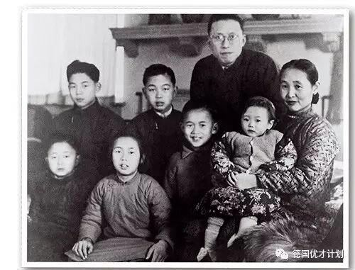 ���й�de����桰���������ģ���������������һ������Ѥ�ã�