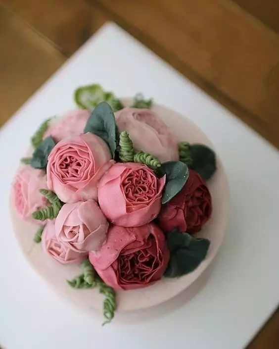 直播 你这么美,做的裱花蛋糕一定也很漂亮