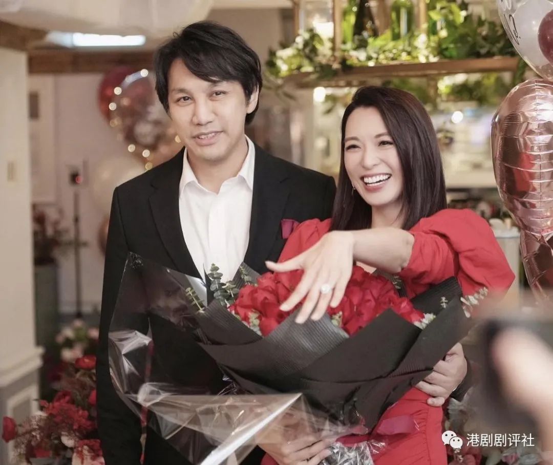 恭喜!48岁TVB花旦再做人妻，生日当天获男友惊喜求婚