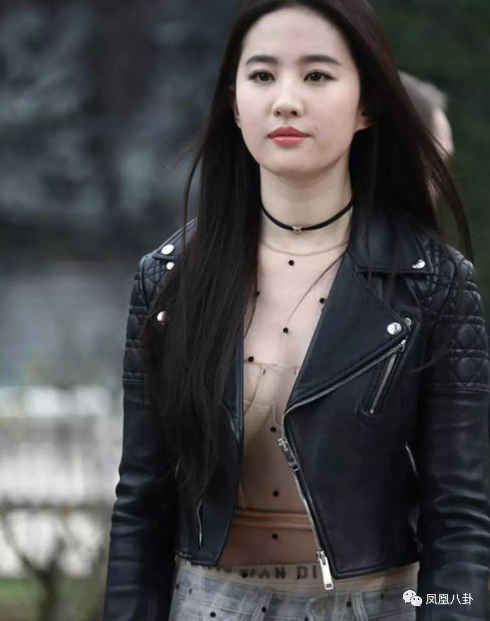 肚腩,粗腿,麒麟臂…高圆圆刘亦菲看到这些照片会哭吧