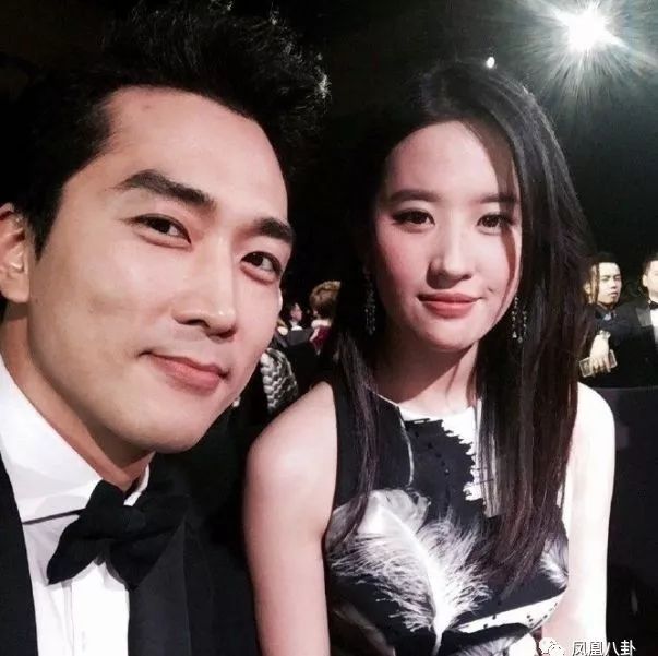 刘亦菲宋承宪终于分手了!这段塑料爱情迎来大结局