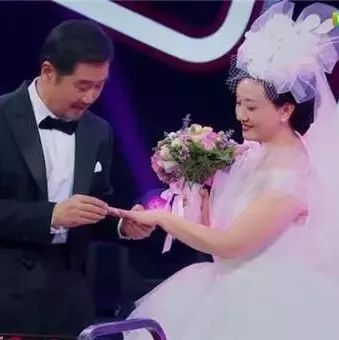 张国立若爱邓婕当初为何不让她有孩子?时隔29年后为邓婕补办婚礼!