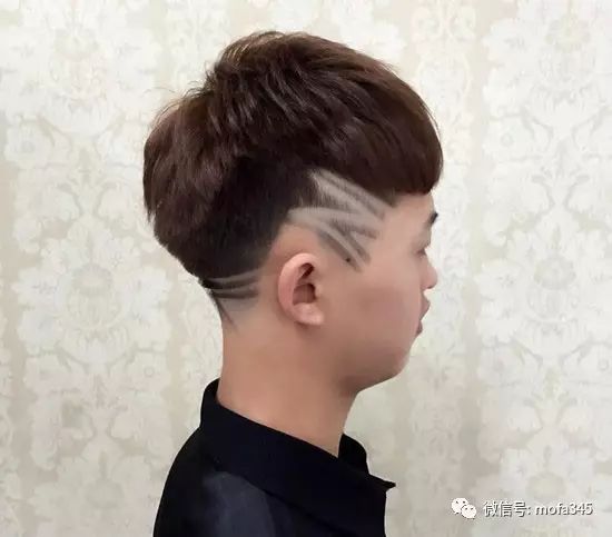 短发短发刀疤铲两边小男孩男童头雕刻发型设计分边的空气刘海发型图片