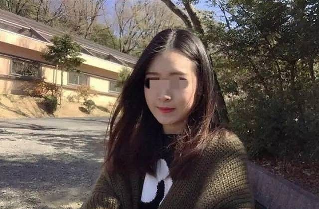 (杨俪萍生前生活照)
