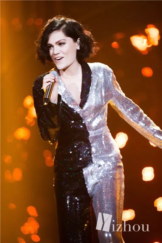 英国国宝级歌手Jessie J,来芒果台就被质疑抄袭??