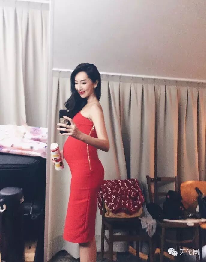 【10秒八卦】娱乐圈的怀孕潮来了吗?然而人家怀孕四个月还能走维秘大秀!-怀孕期