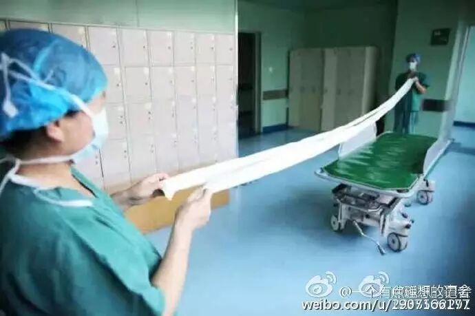 为什么医院的纱布不卖1分钟成功取出纱布，索赔300000块钱，滞留医院100800分钟，这么闹，好玩吗？_https://www.jmylbn.com_新闻资讯_第2张