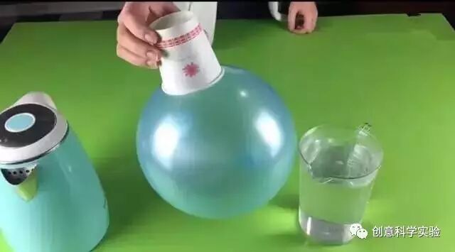 【创意科学实验】杯子能吸起气球插图3