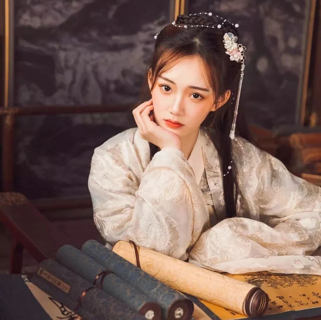福气绵绵的女子面相，有你吗？