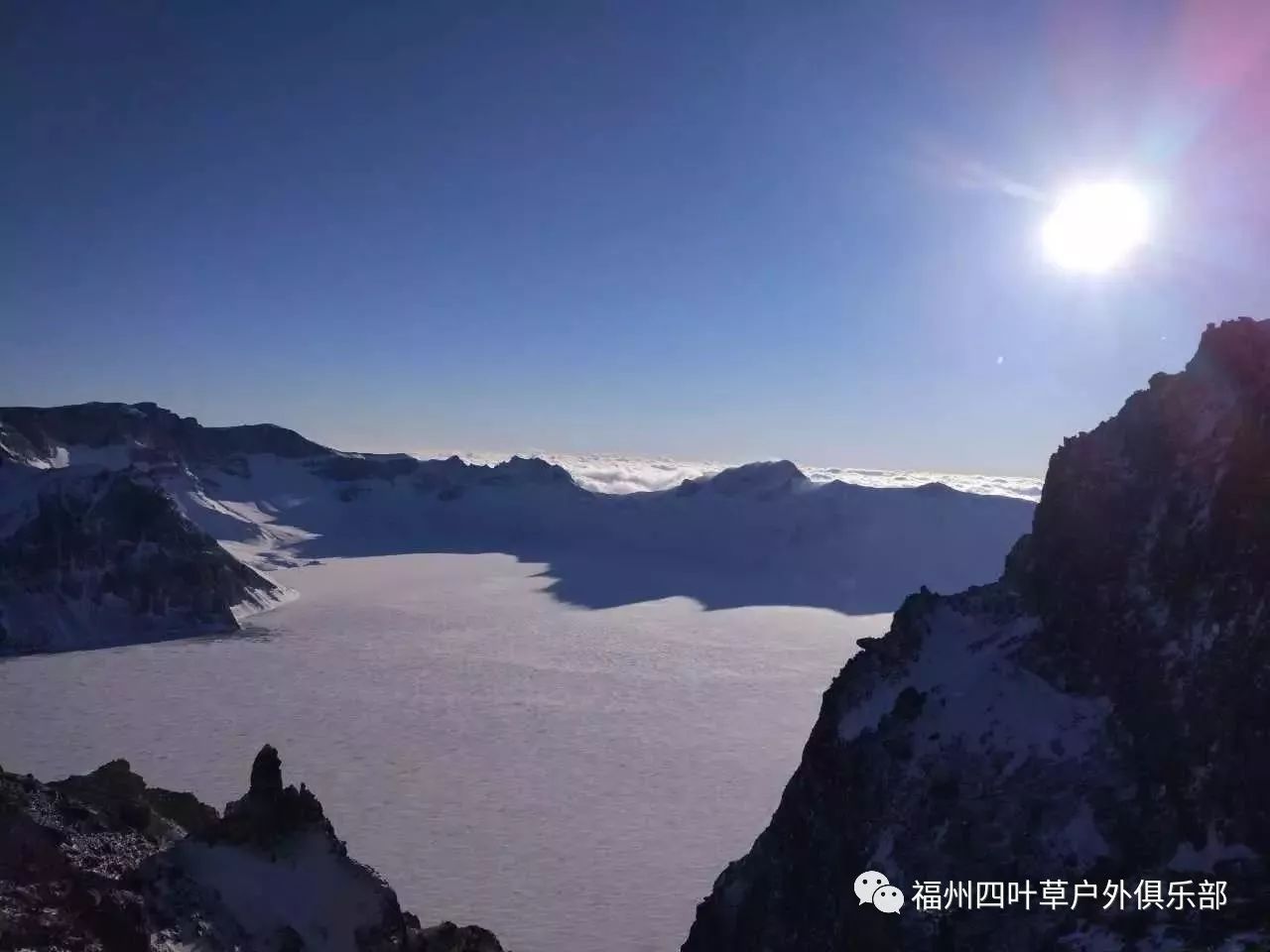 ▼长白山天池,传说中的金三胖家就在对面