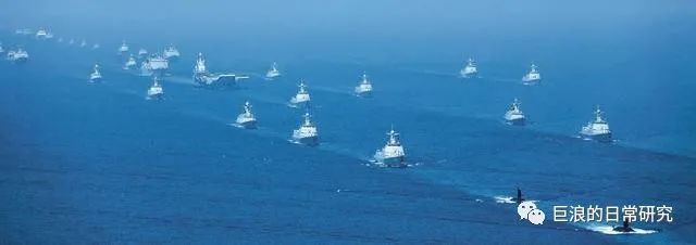 中国海军首次在人民海军成立日当天举行阅舰式 竟然是成立之后60年的事情