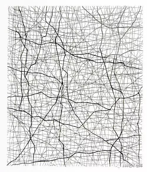 《饼干盆地》中/美艺术沙龙展