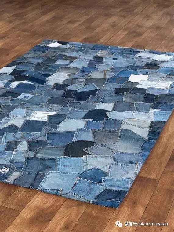 旧牛仔裤巧利用做成结实又漂亮的地毯太实用了