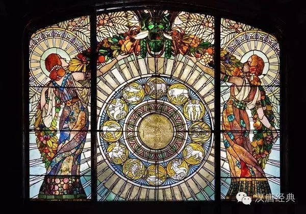 的彩色玻璃窗作为装饰的建筑中,有布尔根兰的mariasdorf哥特式教堂