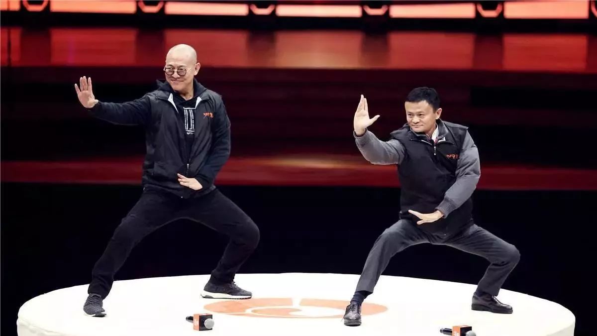 网传狗年春晚节目单:马云打太极、刘强东演小品