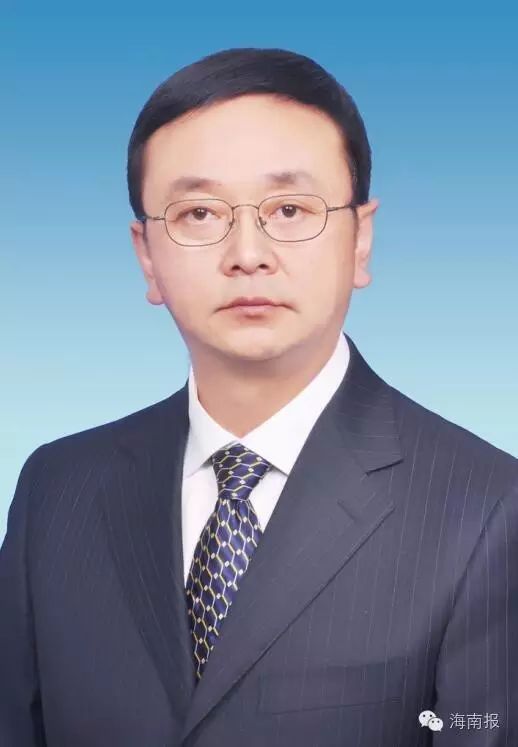 副县长,代县长;2011年7月任贵德县委书记,2014年9月任海南州副州长