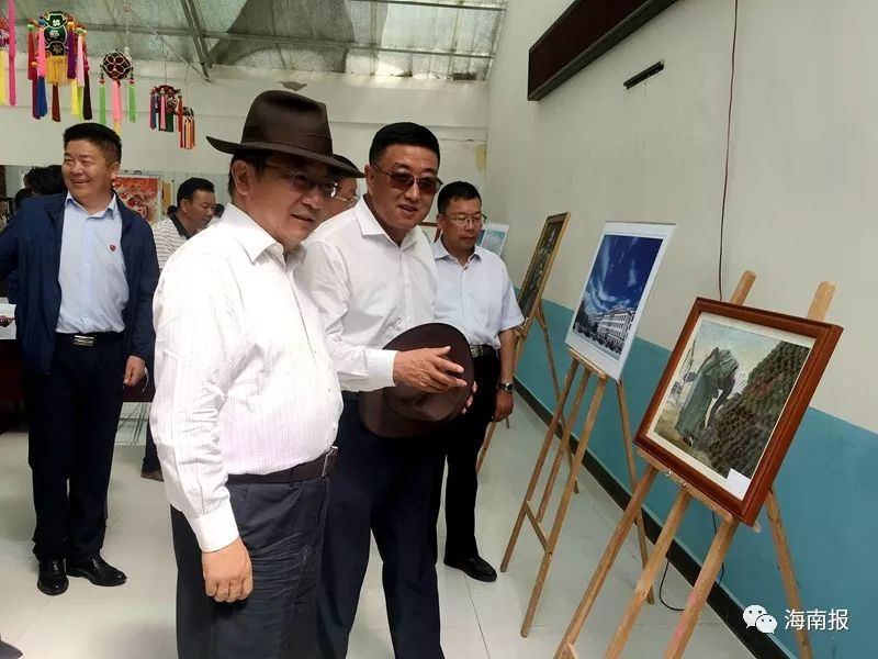 州委书记张文魁带领州委常委会班子成员以及五县县委书记,县长到兴海