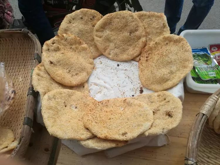 更有人认为淄川烧饼与博山烧饼一种食品两种称呼.