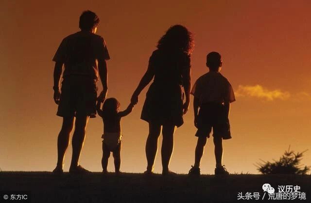 梦境中的告别，解析梦见陪家人去看望要去世的人的深层含义