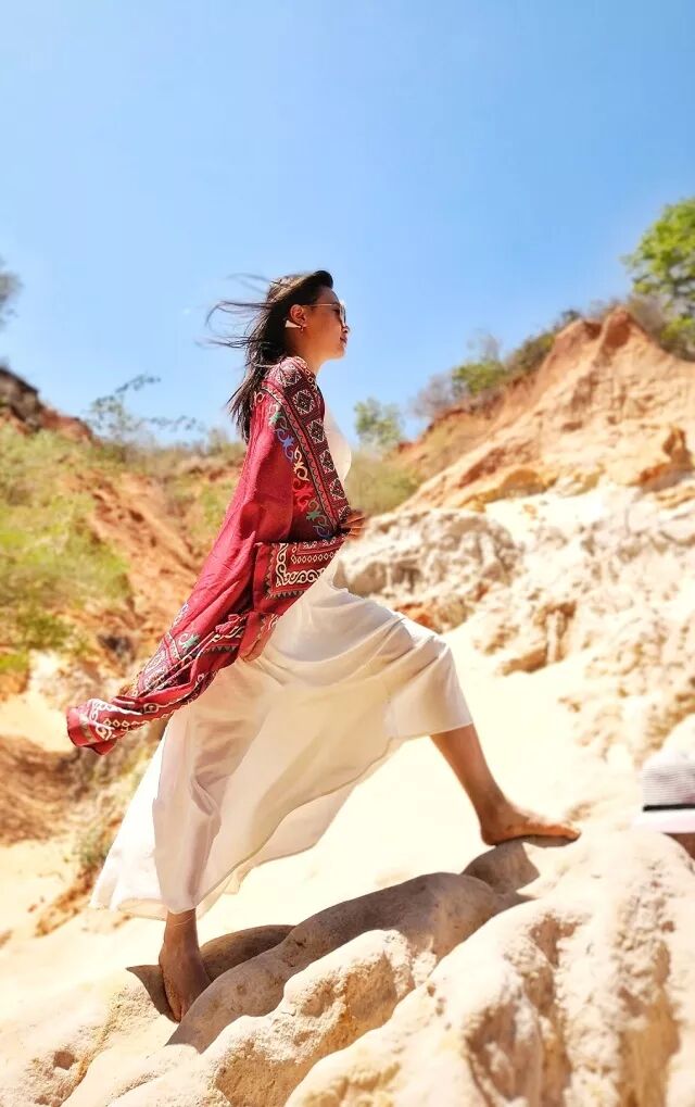 钟丽缇携三个女儿拍大片_手机拍出大片的感觉_手机出大片