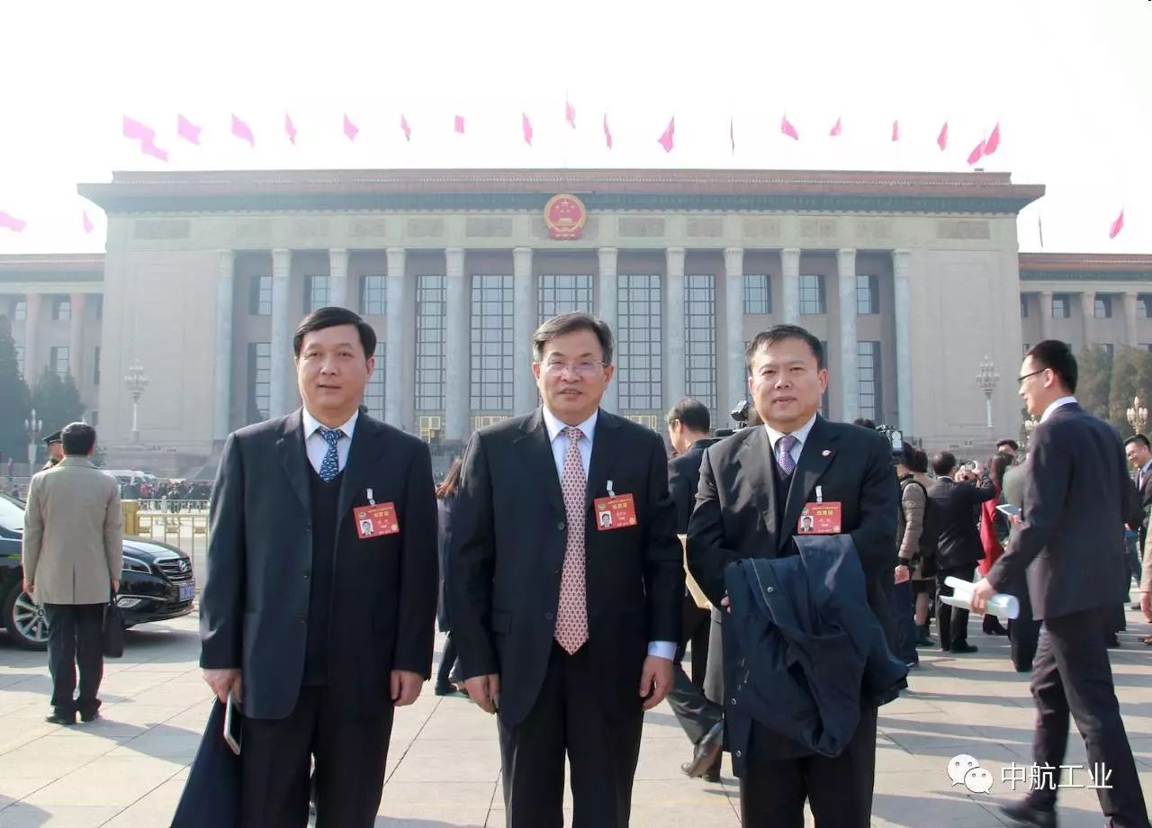 航空三杰两会同框,他们撑起中国海空保护伞