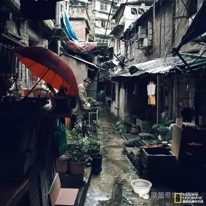 2,公交:坐公交到下浩车站,往下边小巷子走即到.