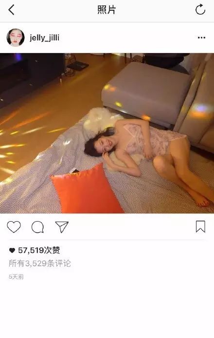 少女偶像拍摄大尺度照片,往日清纯形象一去不复返!