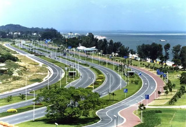 来到厦门没人会错过环岛路