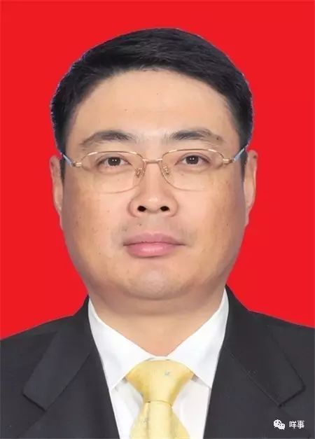 省委政法委委员; 2016年9月后,广州市副市长,市人民政府党组成员,广东