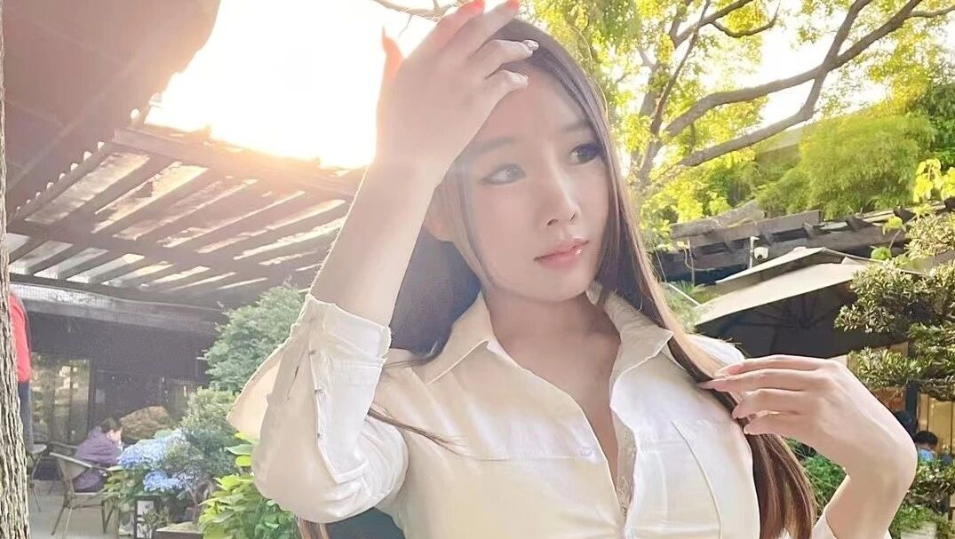 金允珍 近期在青岛可约拍,天生好身材