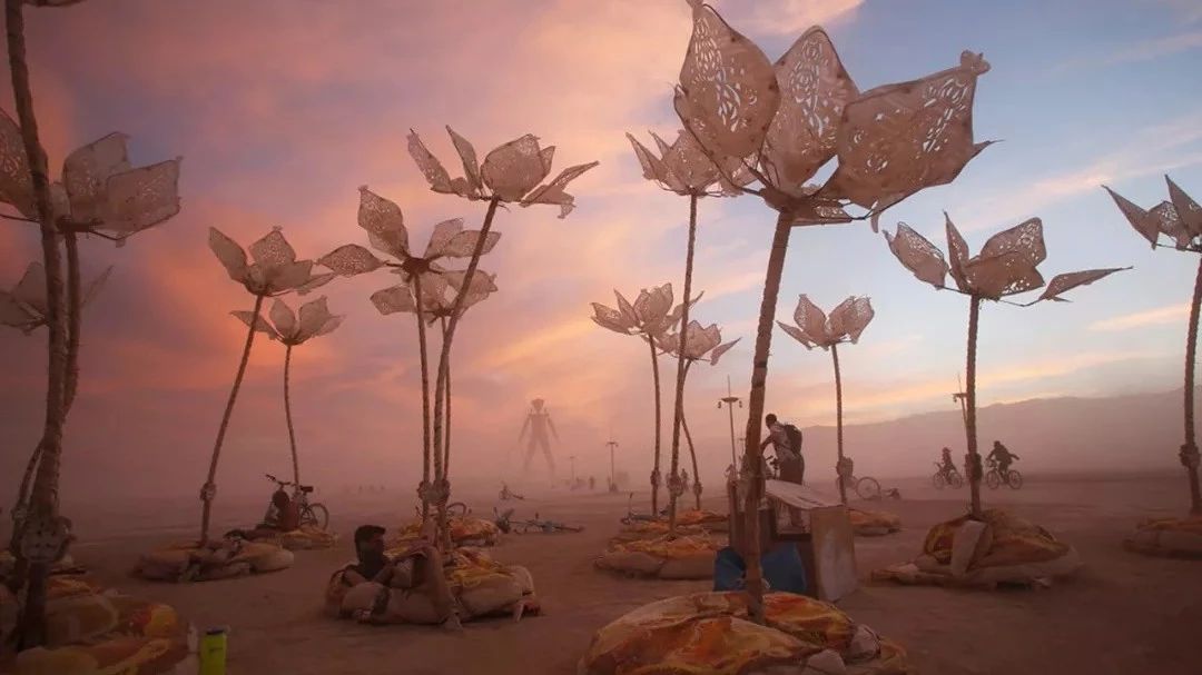 Burning Man | 超现实的节日庆典,沙漠中的理想国