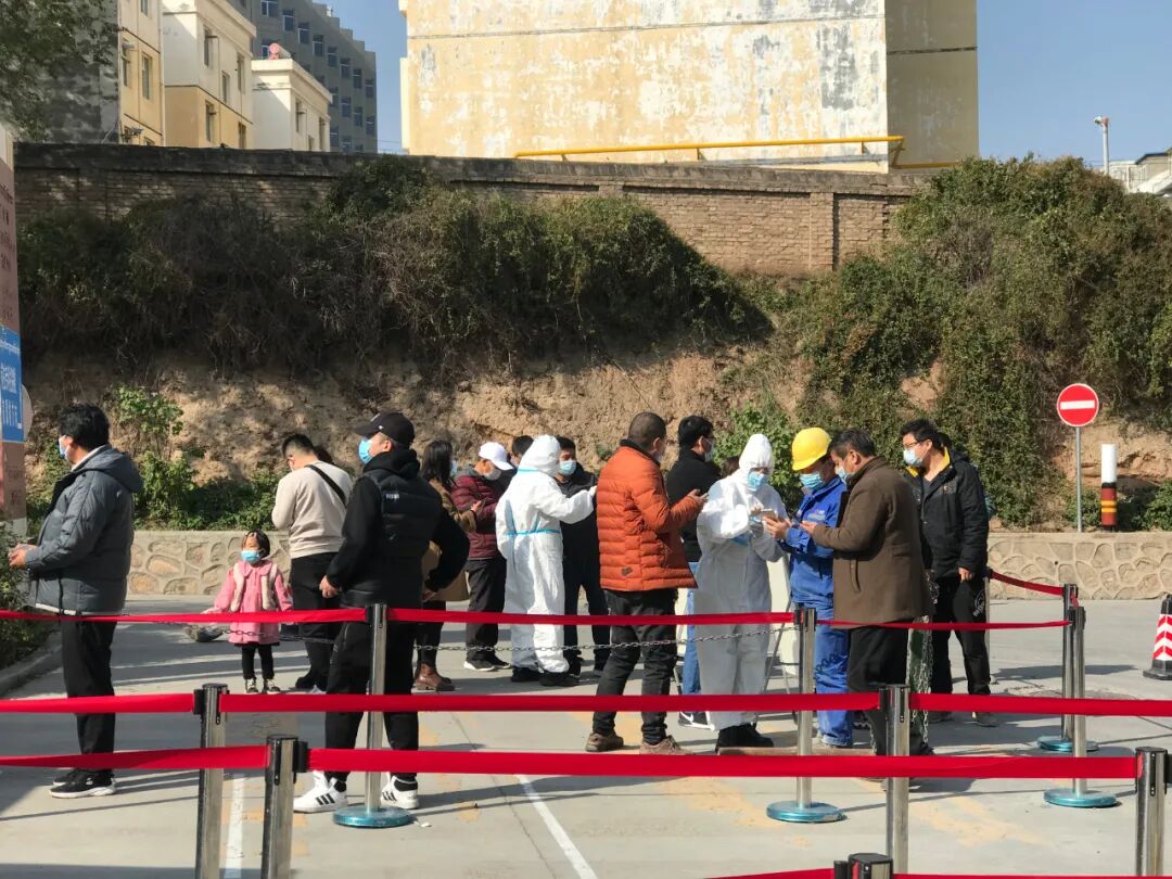 抗击疫情 藏医人在行动——性爱直播
争做“疫勇军”·护航群众健康(图18)
