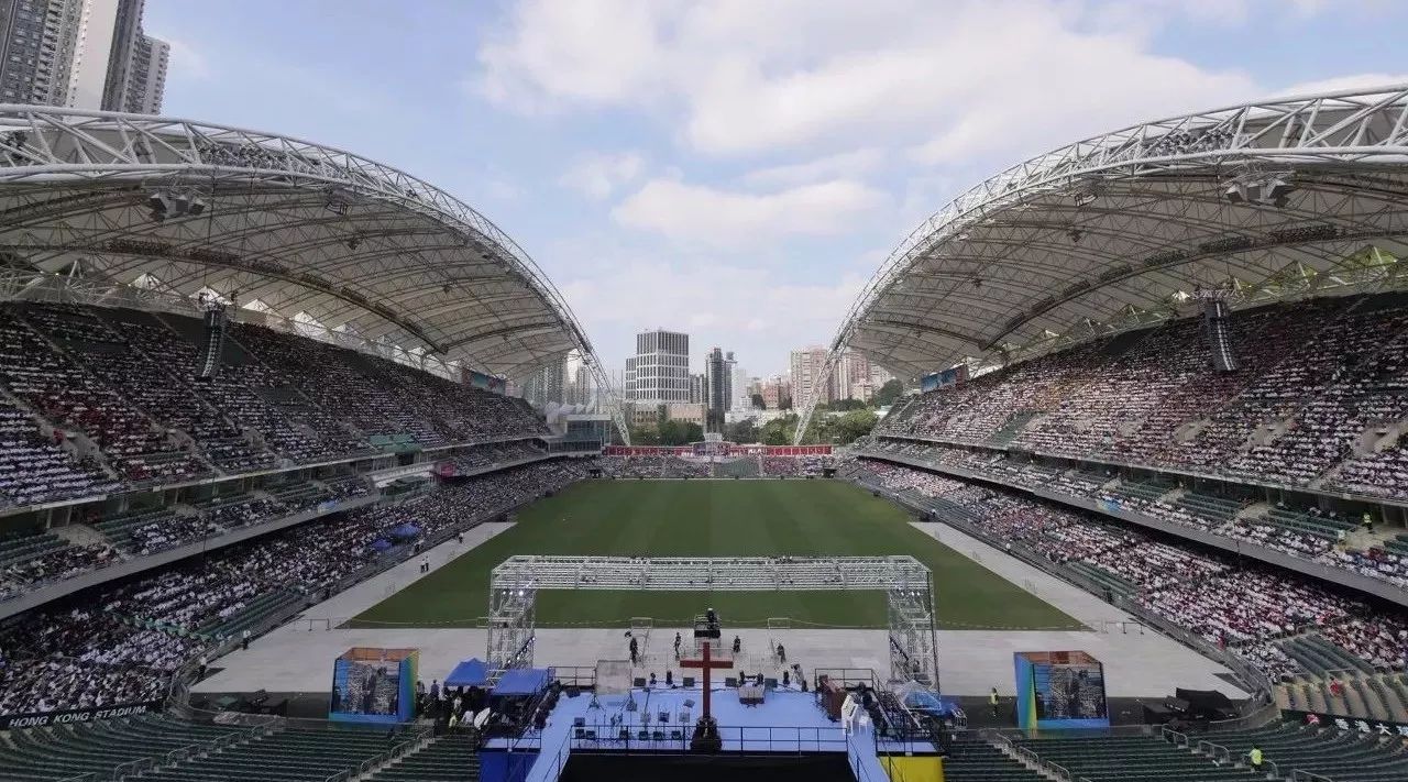 2017香港福音大会 | 十年来中国最大型体育场布道会,数万人出席500人决志