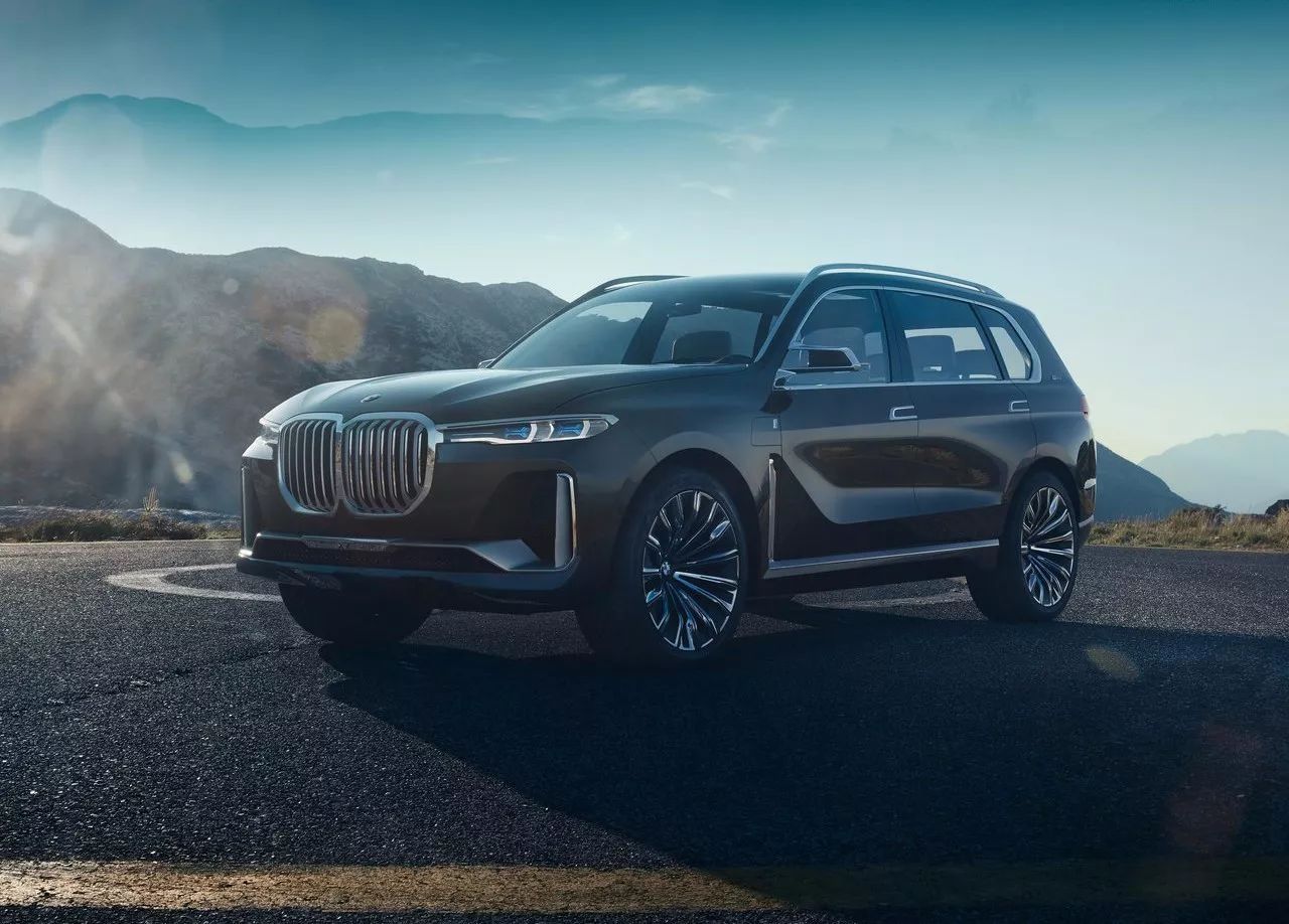 bmw x7概念车今年法兰克福车展,宝马为我们带来了全尺寸suv—x7概念