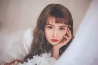 头发出油是什么原因？有什么护理方法？