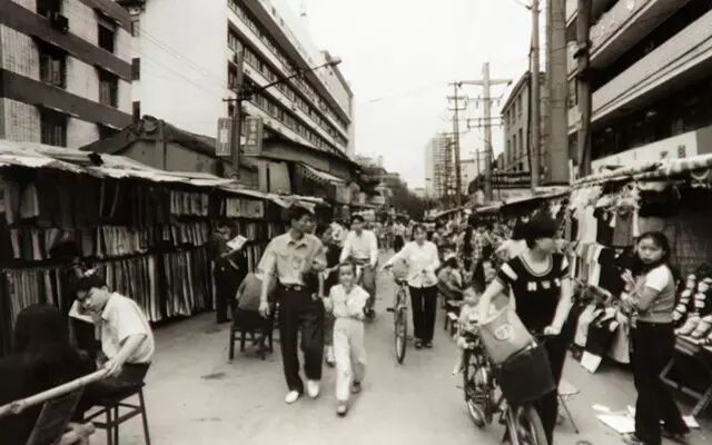 资料图:1990年代成都