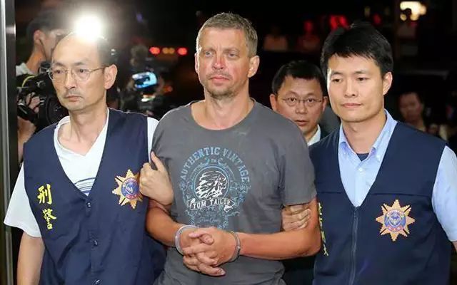 新闻图片:被台湾警方抓获的安德鲁