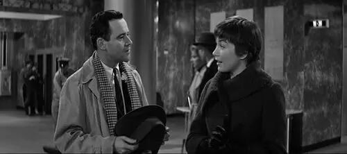 电影《桃色公寓》剧照