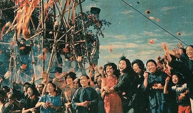 潘垒导演的《情人石》剧照