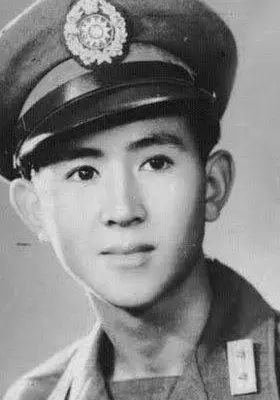 潘垒头像