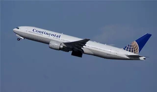 所有人在美联航面前都是孙子，这一点不分族裔！