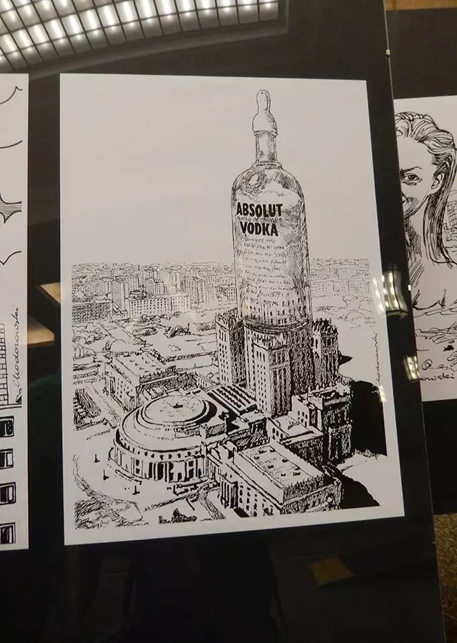 大厅内的漫画展(作者供图)
