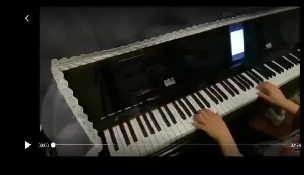 每一个学钢琴的人，都应该学会即兴伴奏！真的太酷了~-1