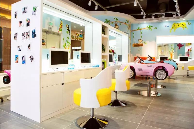 qbaby/全武汉最舒适的儿童理发店