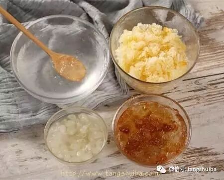 银耳桃胶皂角米雪燕羹