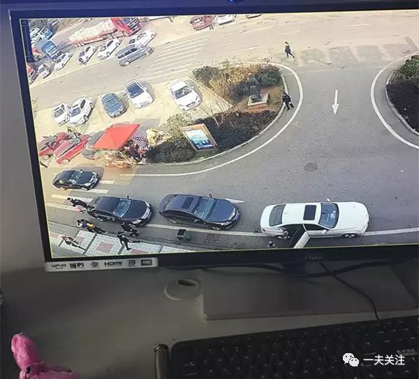 男子途中加油遗落50万财物,蕲春警方“完璧归赵”