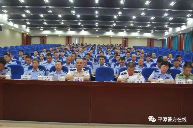 平潭综合实验区党工委委员,公安局党委书记,局长陈昌明为全局民警上"