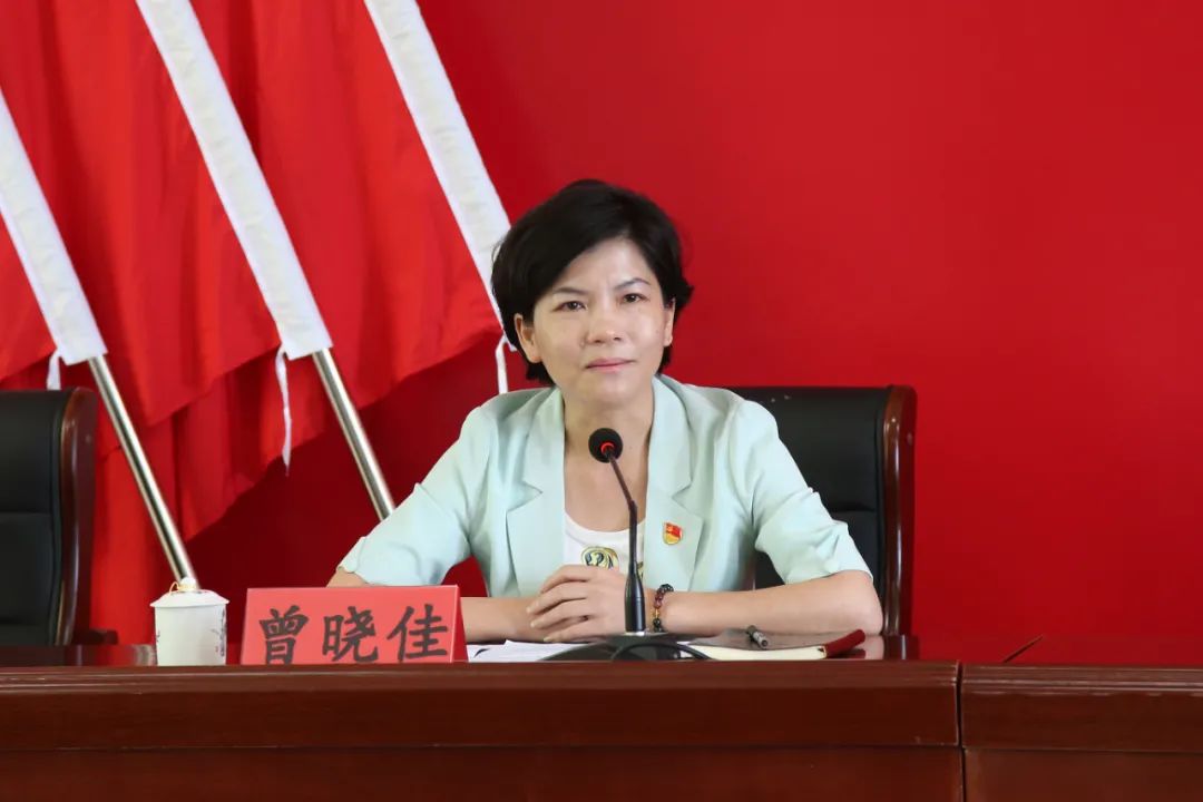 仪式上,汕尾市委常委,宣传部部长曾晓佳,市委常委,副市长,深圳对口