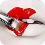 赵薇二胎了?平底鞋、肚大如球,悠闲带女儿小四月逛街!